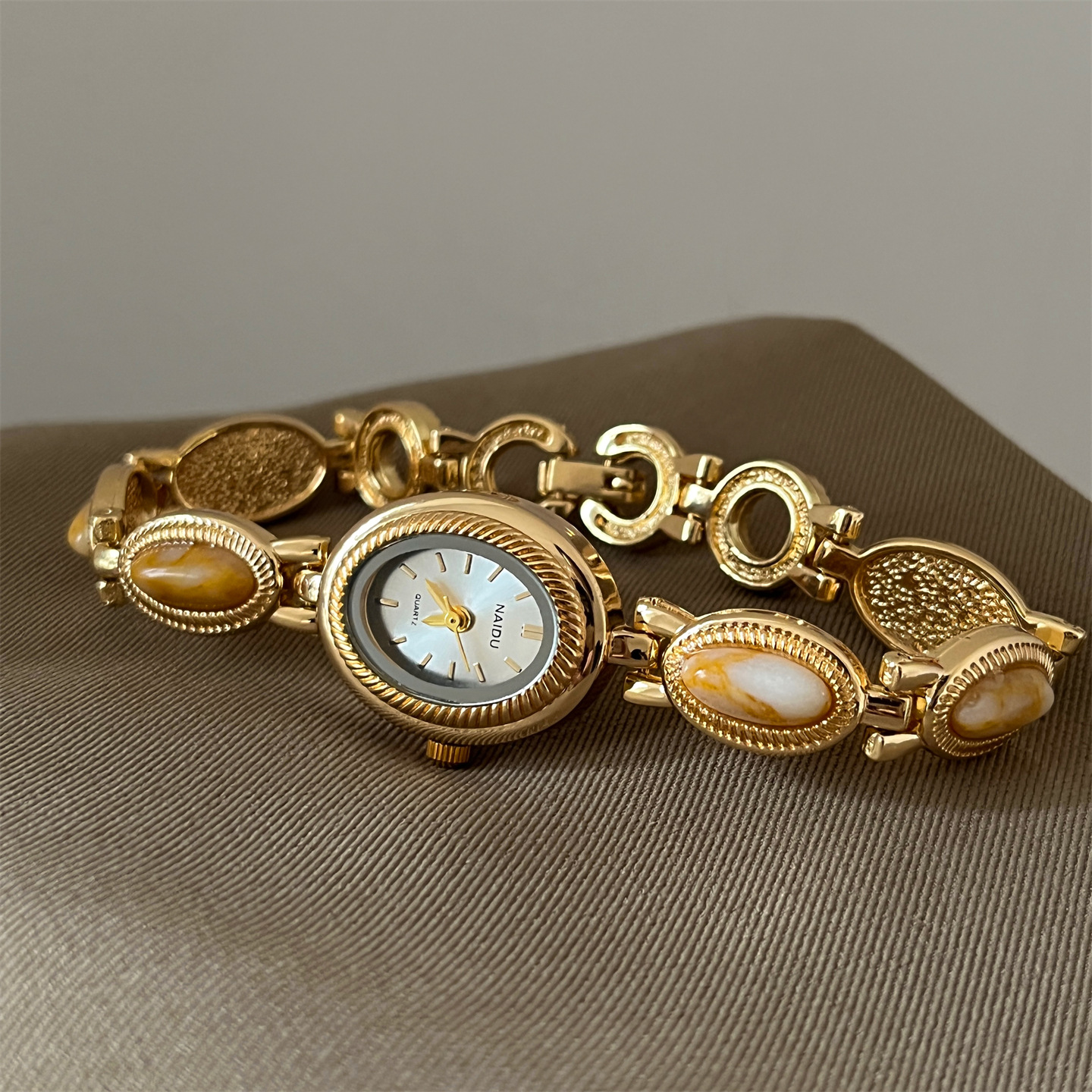 New Vintage Women's Watch with - Jewelry Like Watches 리뷰 및 가격