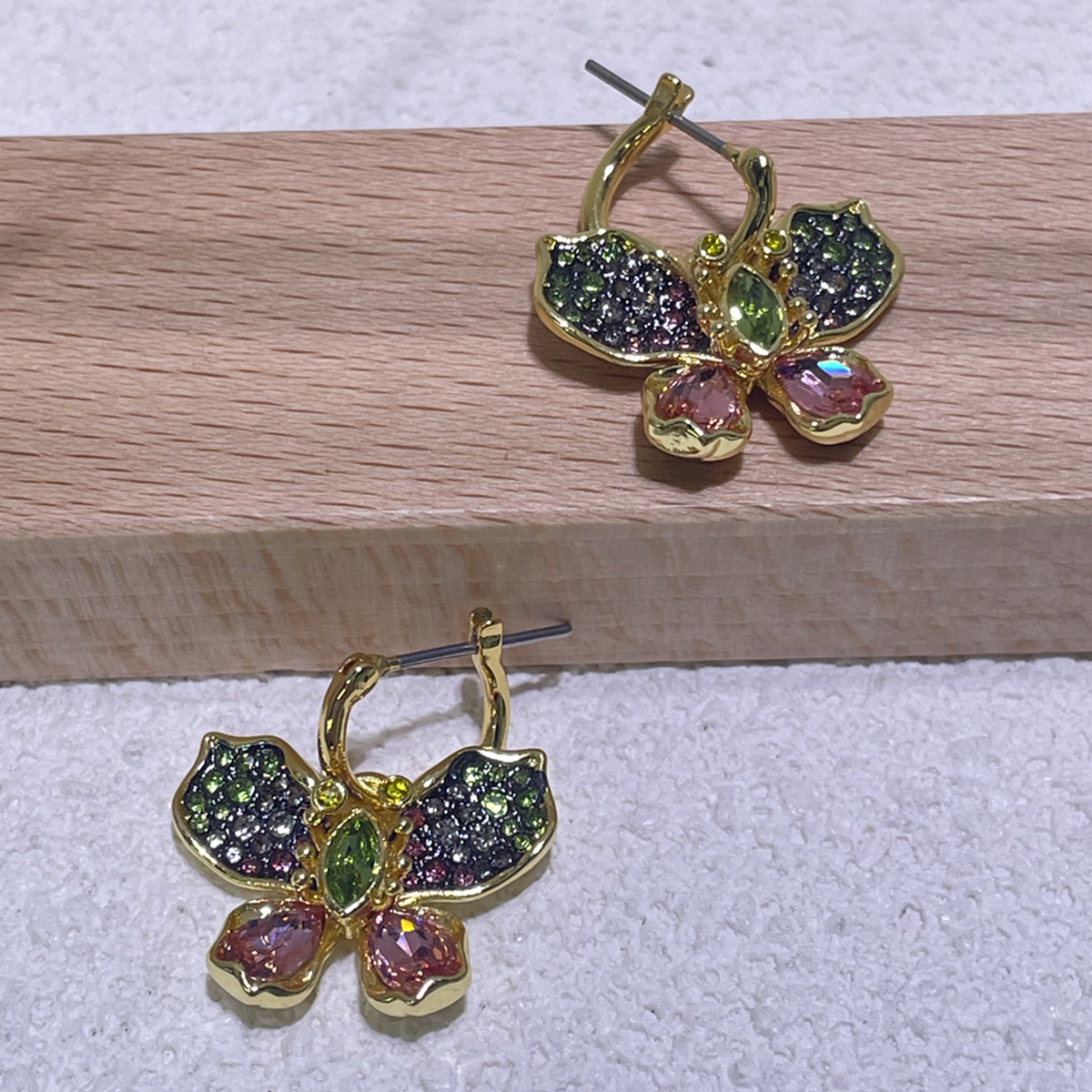 Original 2026 New Trend Fine J - Butterfly Pendant Necklace 리뷰 및 가격