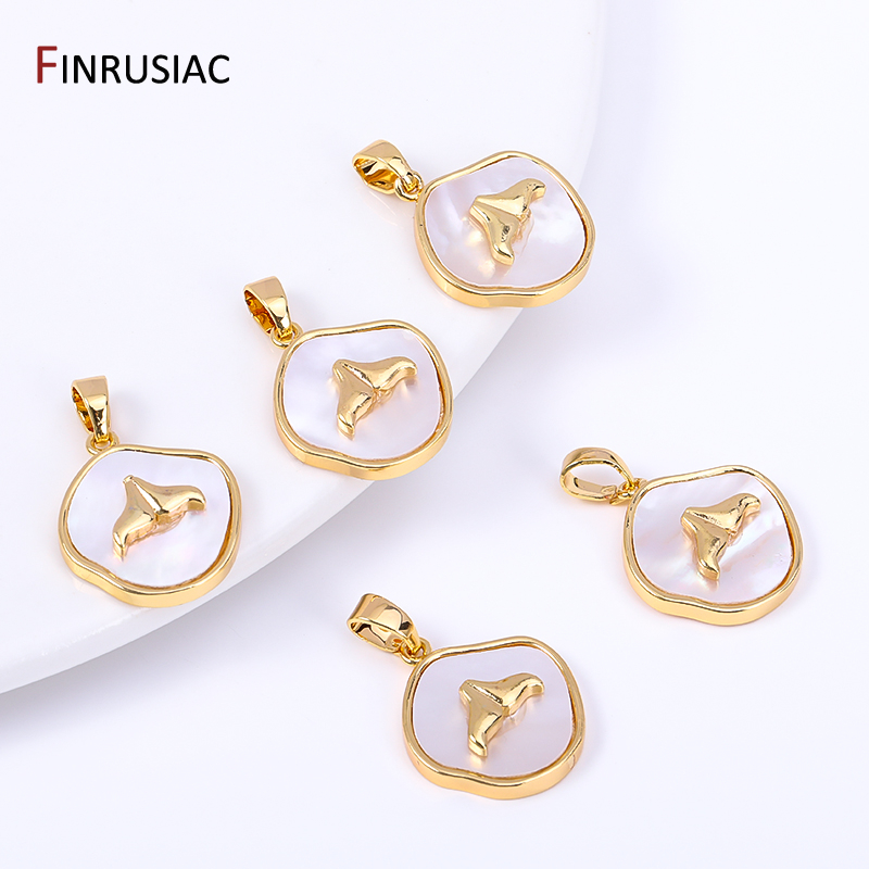 High Quality 18K Gold Plated B - Butterfly Pendant Necklace 리뷰 및 가격